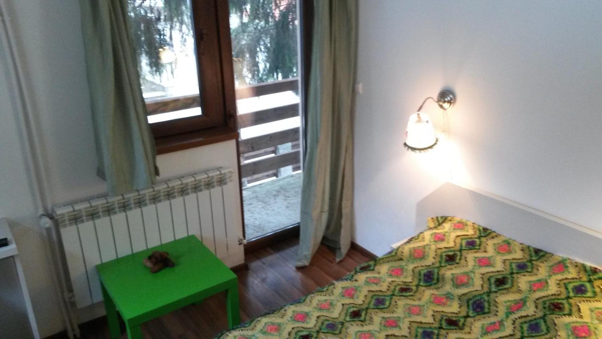La Buni Buşteni Rum bild
